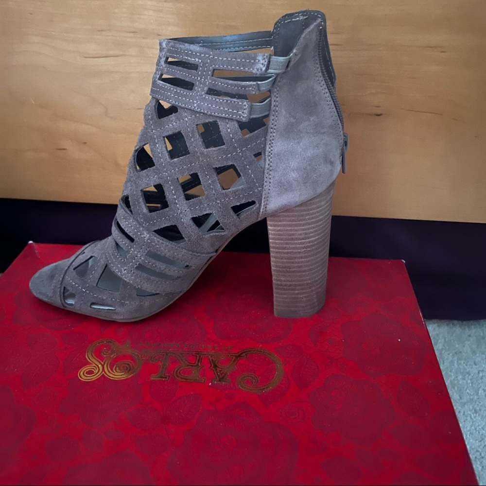 Carlos Santana Lola Doe Size:8.5
